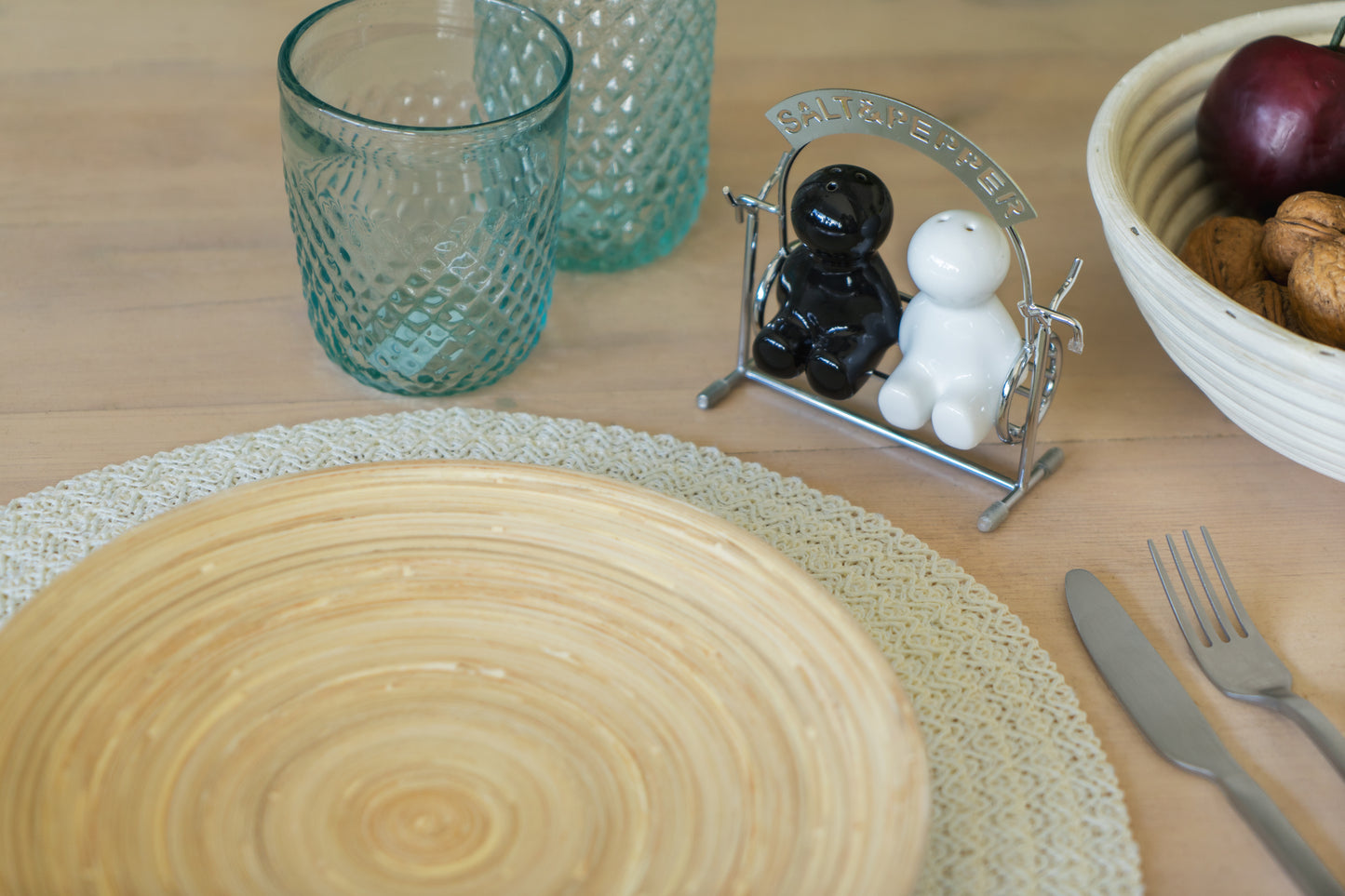 Ceramic Salt & Pepper Set - Swing