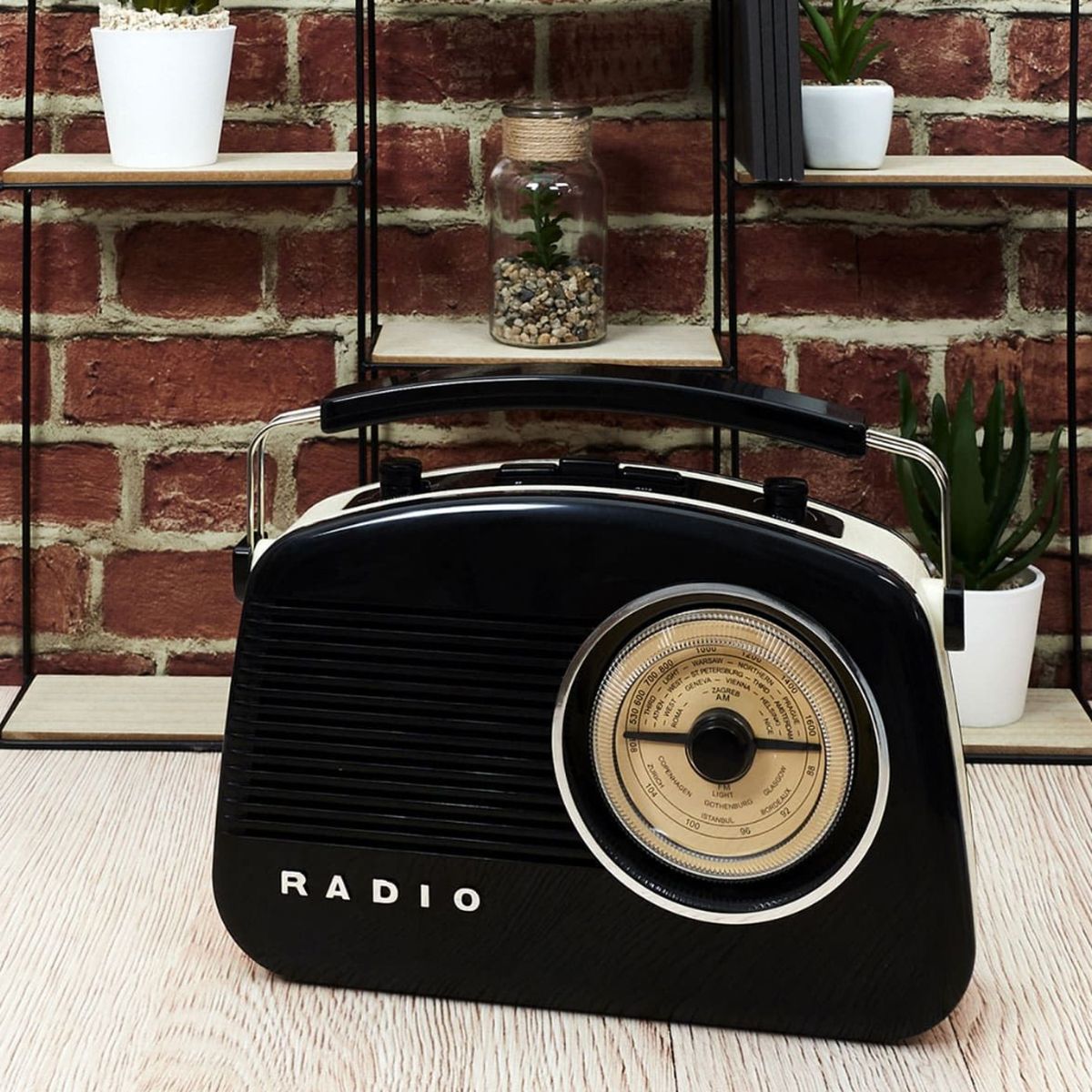 60'S Retro Bluetooth Speaker