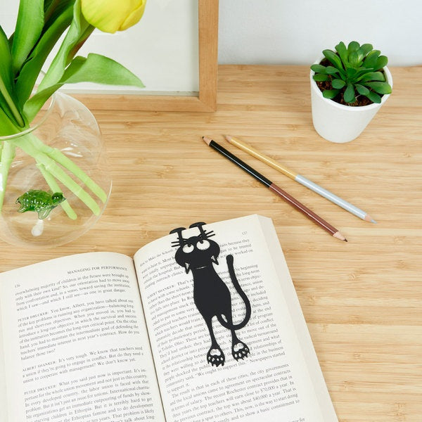 Bookmark Curious Cat black