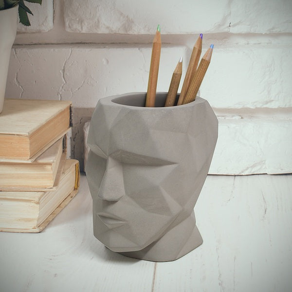 Pen holder - The Head